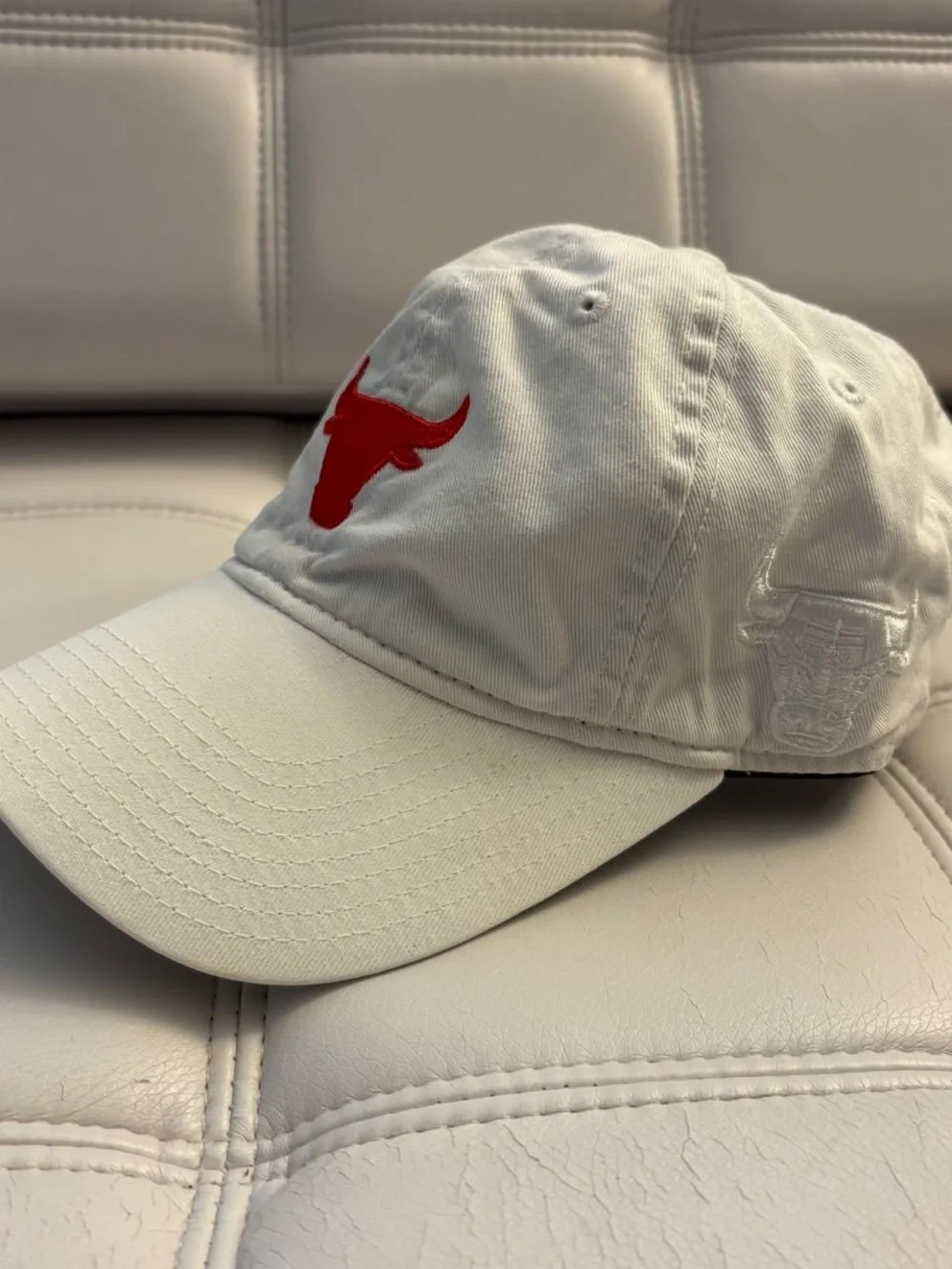 Mitchell & Ness Chicago Bulls White Adjustable Hat